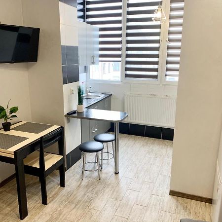 Apartment In Center Ivano-Frankivsk Ngoại thất bức ảnh