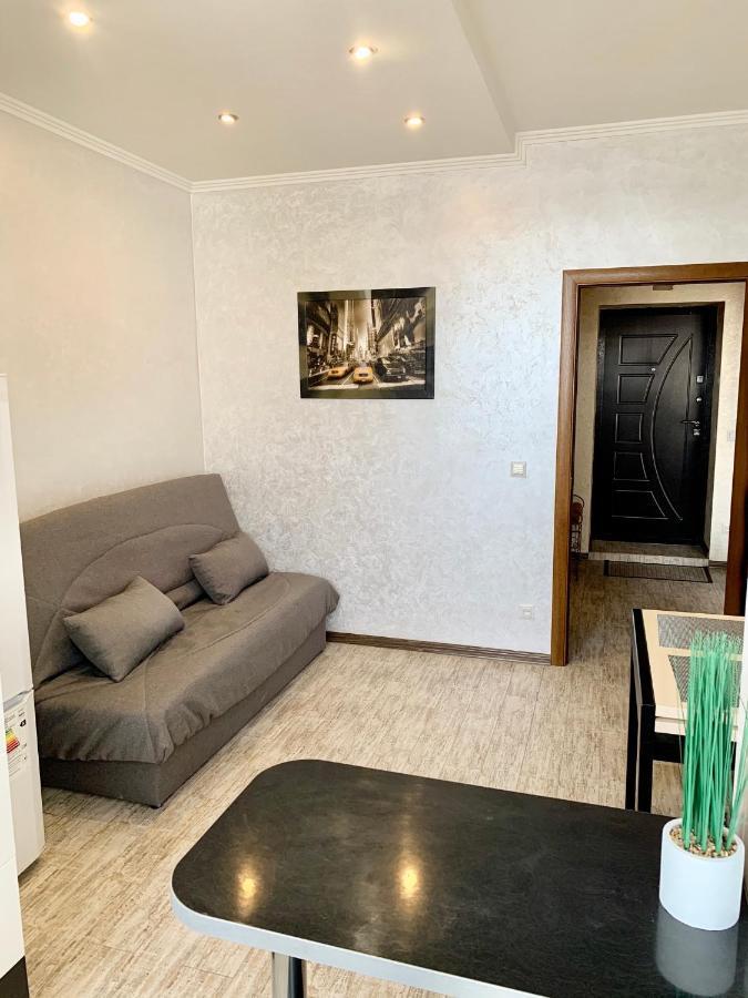 Apartment In Center Ivano-Frankivsk Ngoại thất bức ảnh